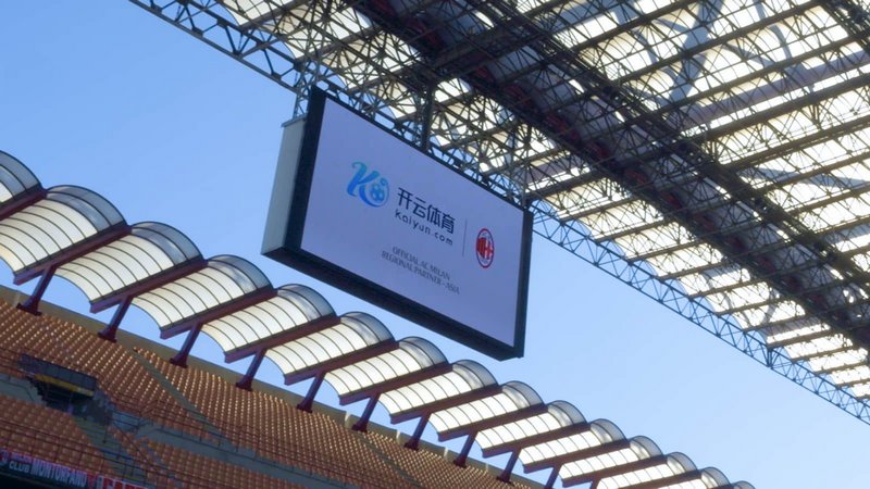 前9轮联赛打入10球，为莱万职业生涯第四好的开局